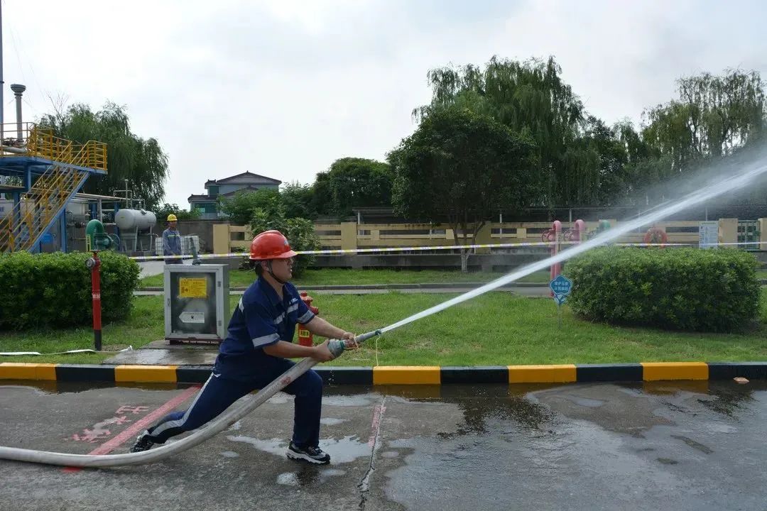 1690962778155666.jpg 640 (5).jpg